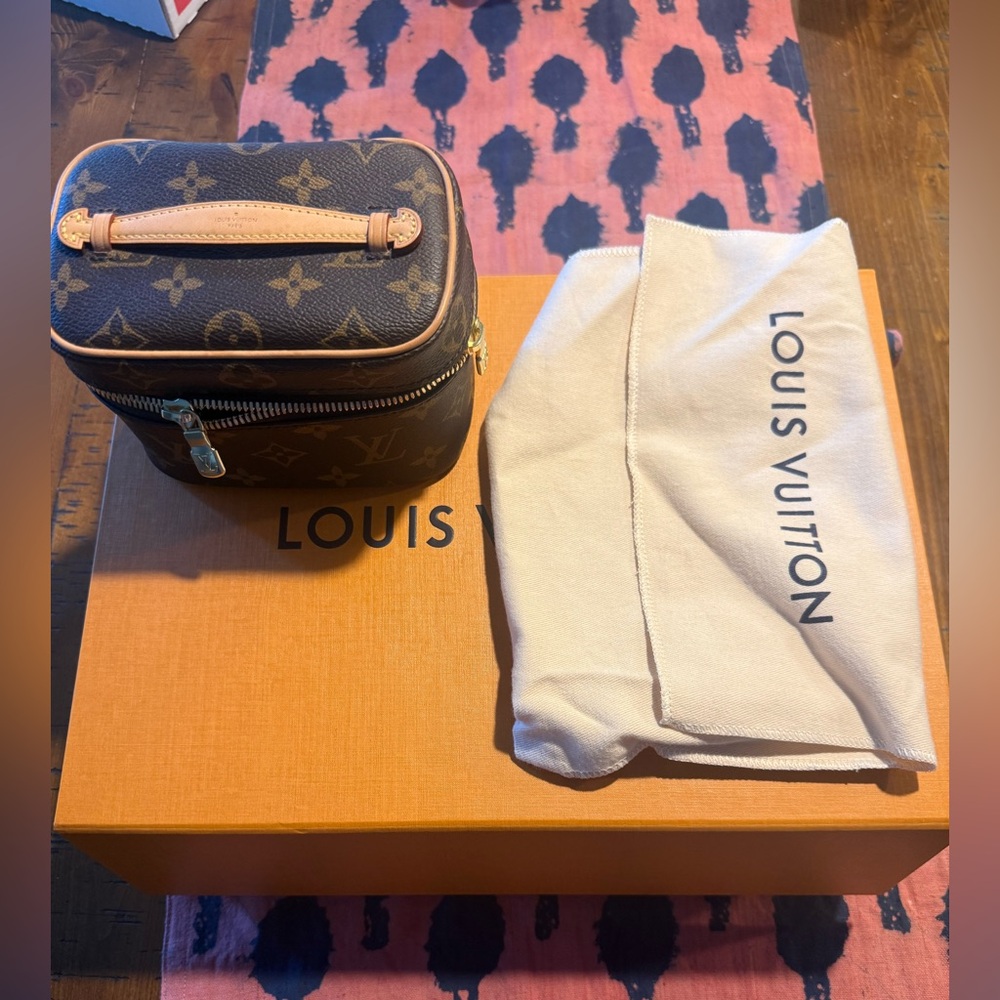 Authentic Louis Vuitton Nice Nano